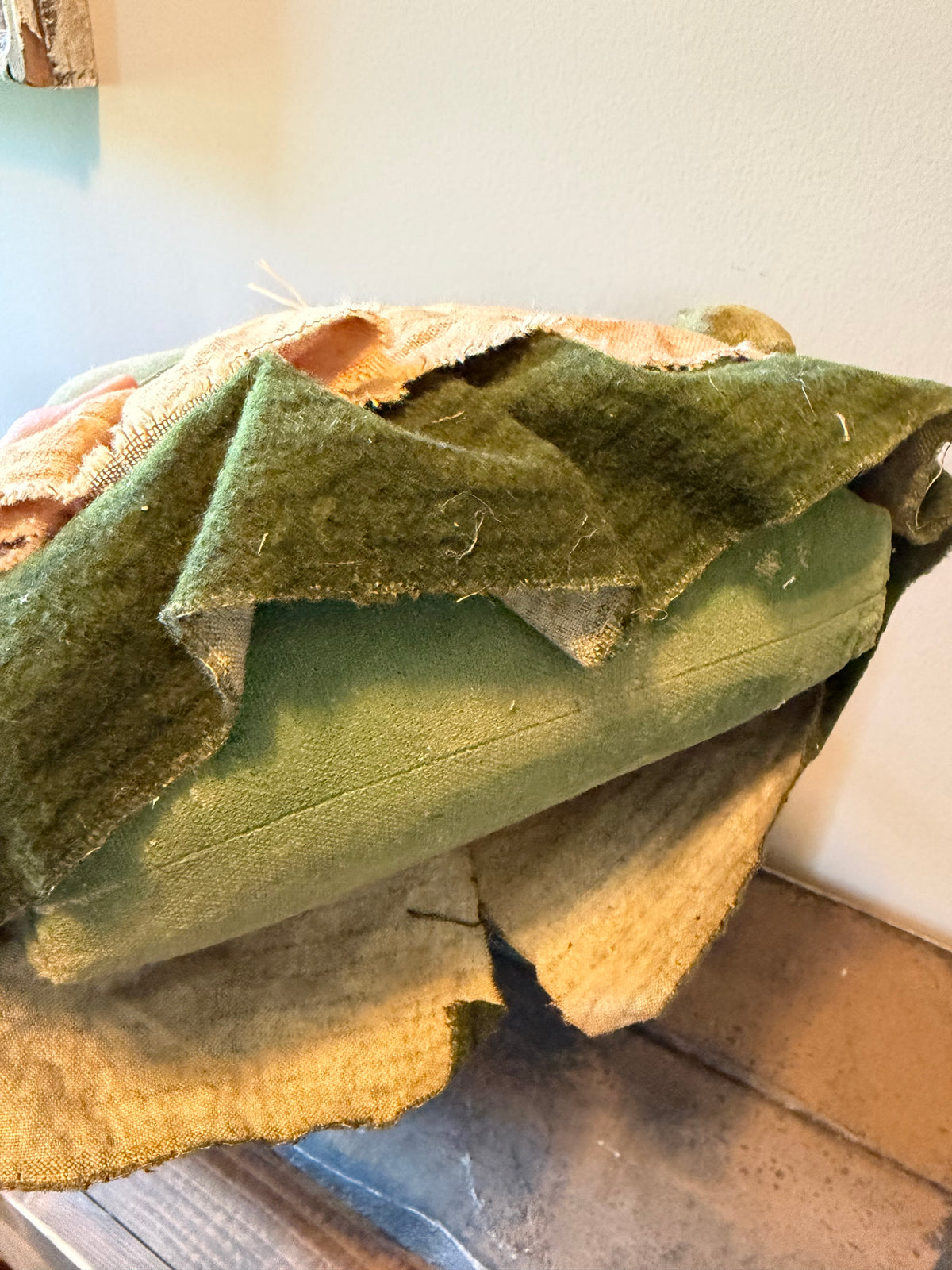 Primitive Fabric Frog Shelf Sitter
