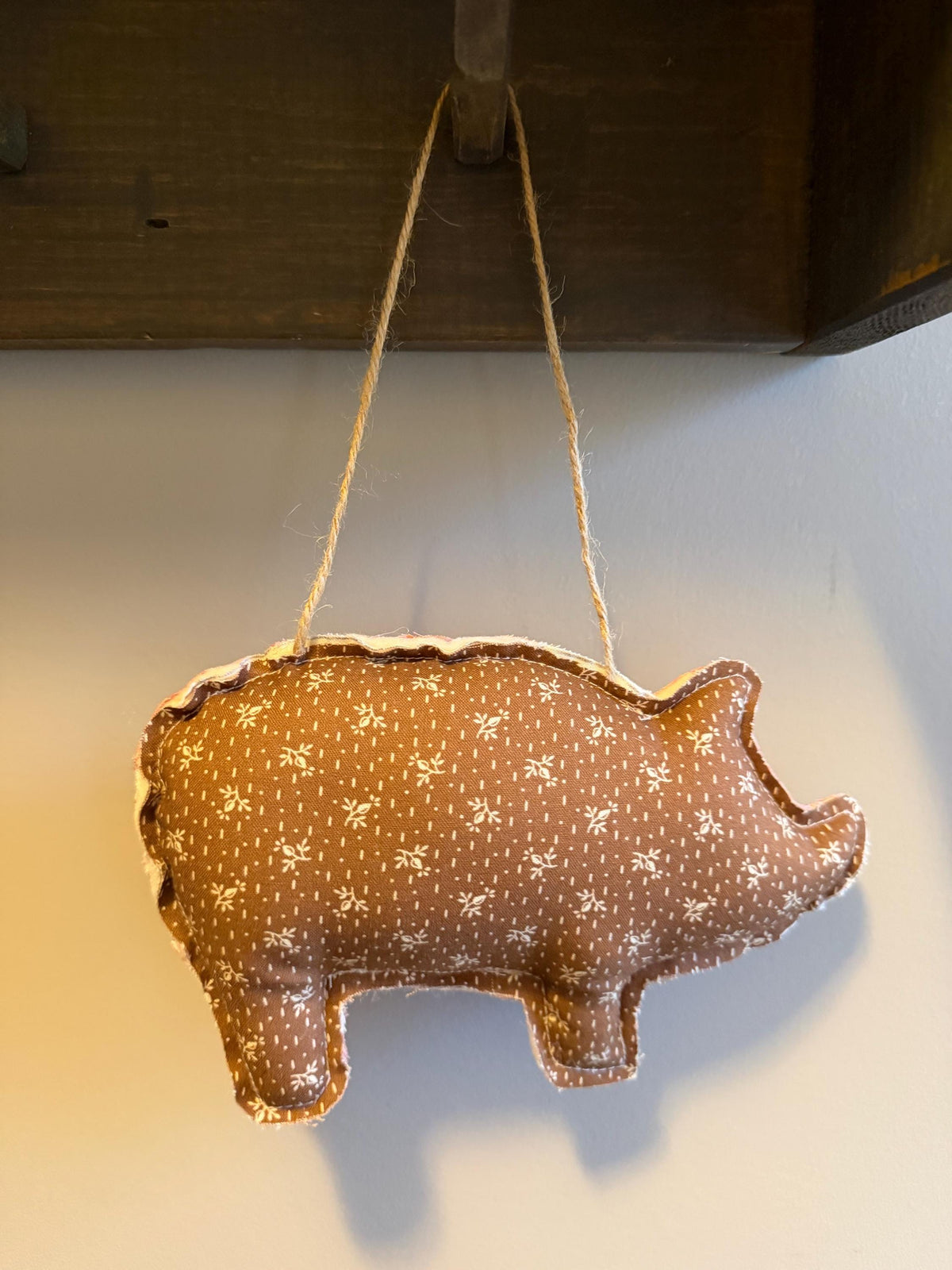 Quilted Primitive/Farmhouse Stuffed Hanging Pig