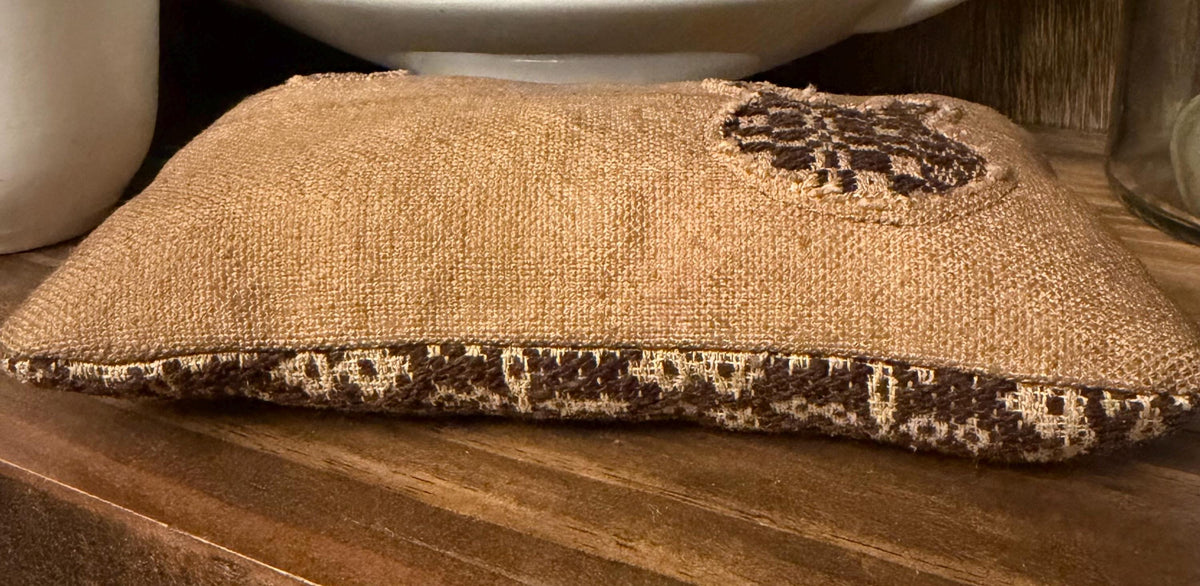 Primitive Easter Bunny Pillow Tuck