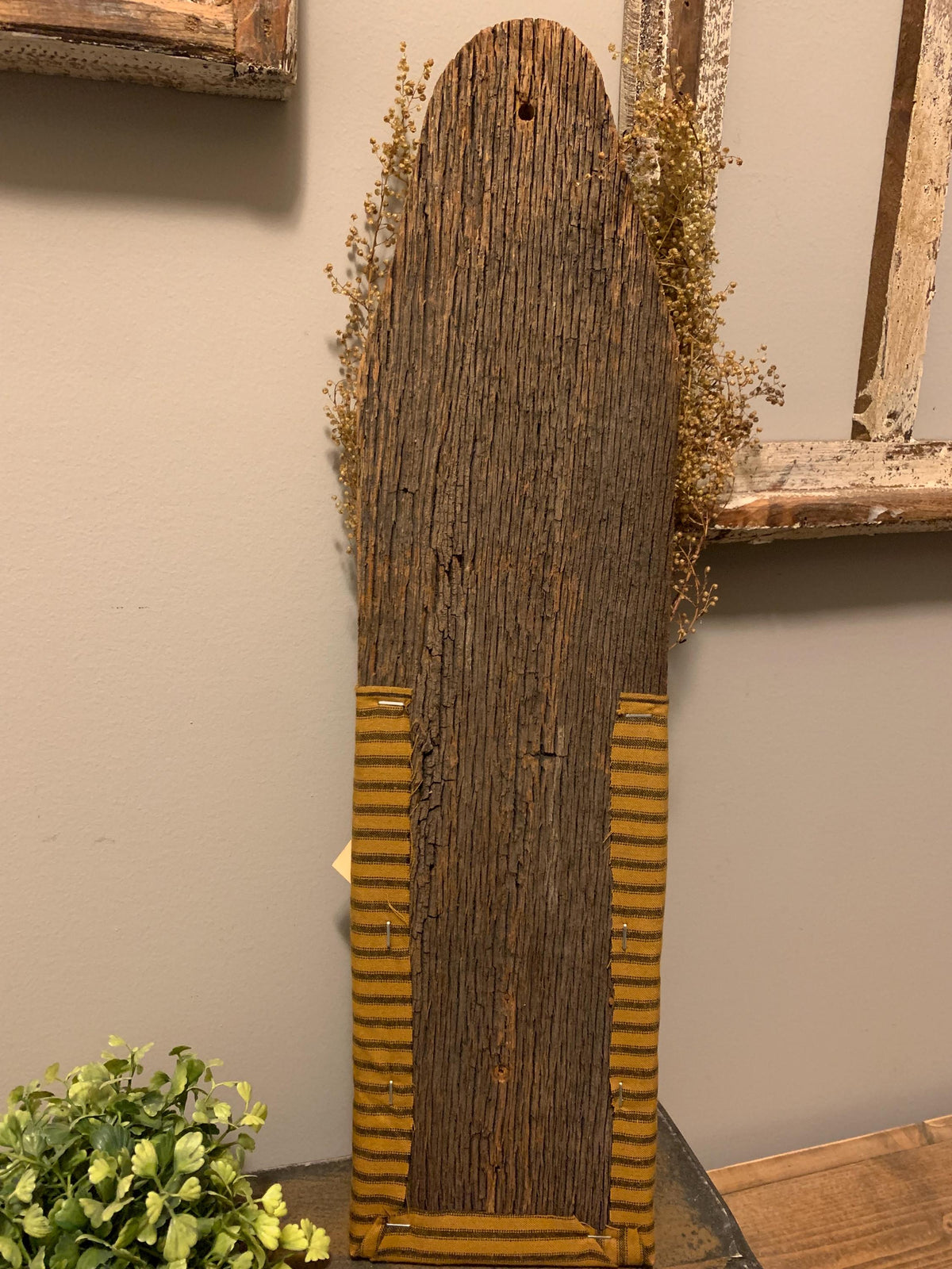 Primitive Barn Wood Hanger with Dried Sweet Annie